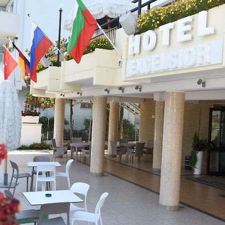 Hotel Excelsior Montesilvano Bagian luar foto